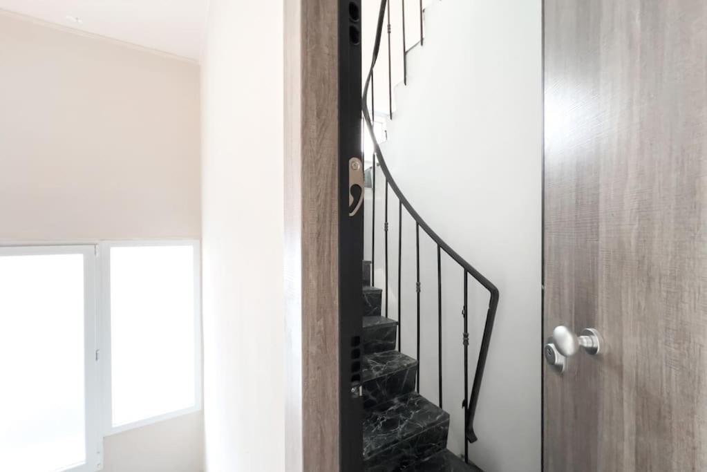 Spacious Penthouse Near Downtown Atény Exteriér fotografie